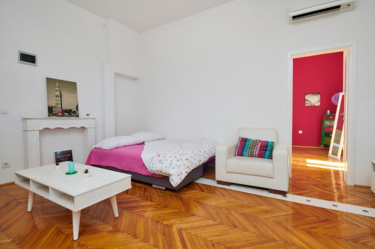 Excellent City Apartment In Antic Pula Luaran gambar